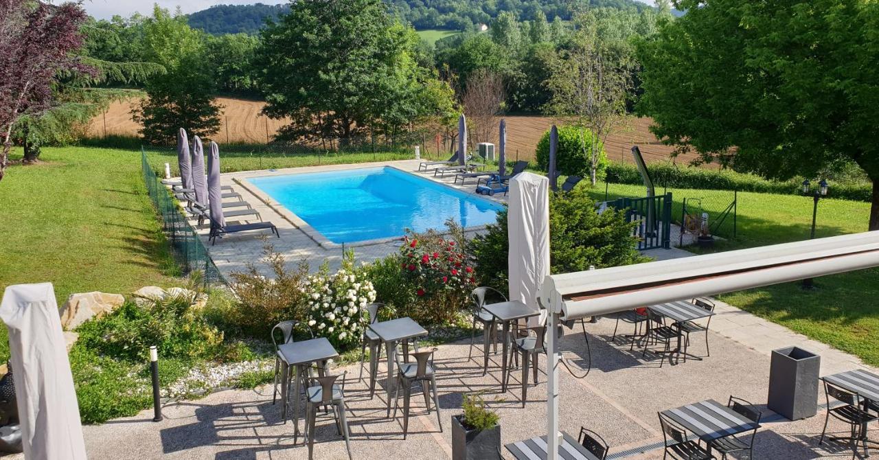 Logis Hotel Auberge De Cartassac Cressensac-Sarrazac Exterior foto